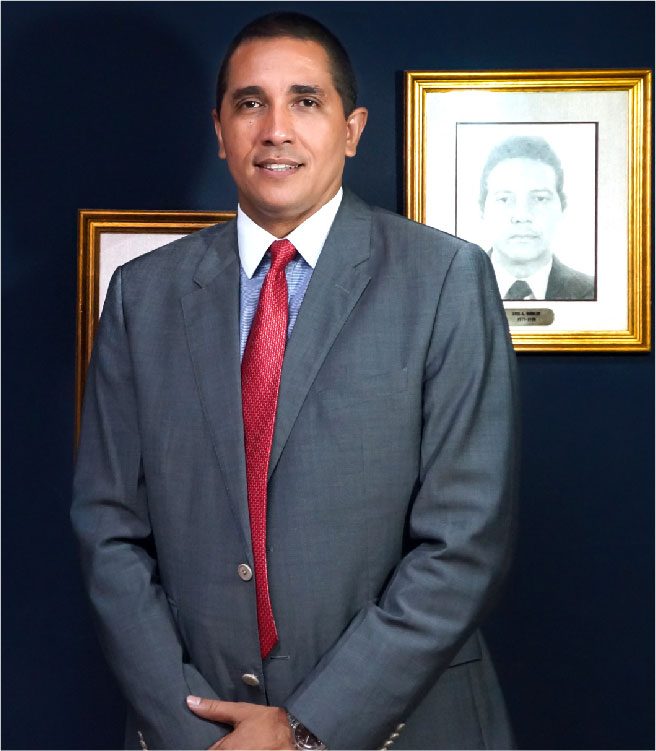 Doctor Carlos Gasnell Acuña